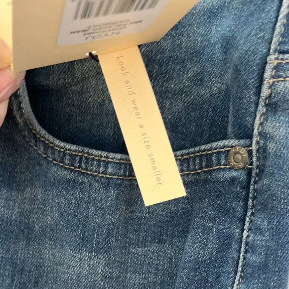 NYDJ Woman's Plus-Size Mia Palazzo Fairmont Stretch Flair Jeans Sz 14 - Picture 4 of 16